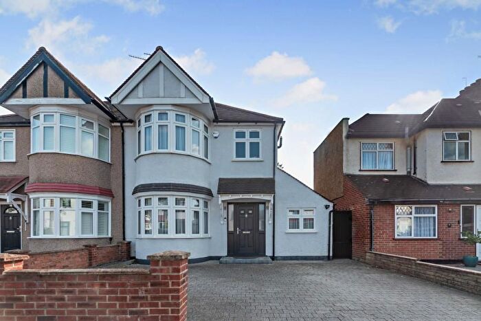 3 Bedroom Semi-Detached House To Rent In Kingsway Crescent, North Harrow, Harrow, HA2