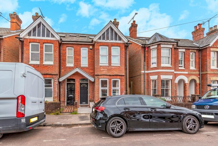 3 Bedroom Semi-Detached House To Rent In Nuns Road, Winchester, SO23