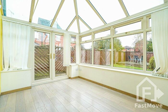 3 Bedroom End Of Terrace House For Sale In Cambourne Place, Mansfield, Nottinghamshire, NG18