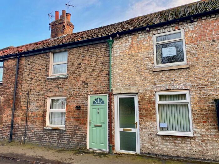 2 Bedroom Terraced House For Sale In Main Street, Seaton, Hull HU11