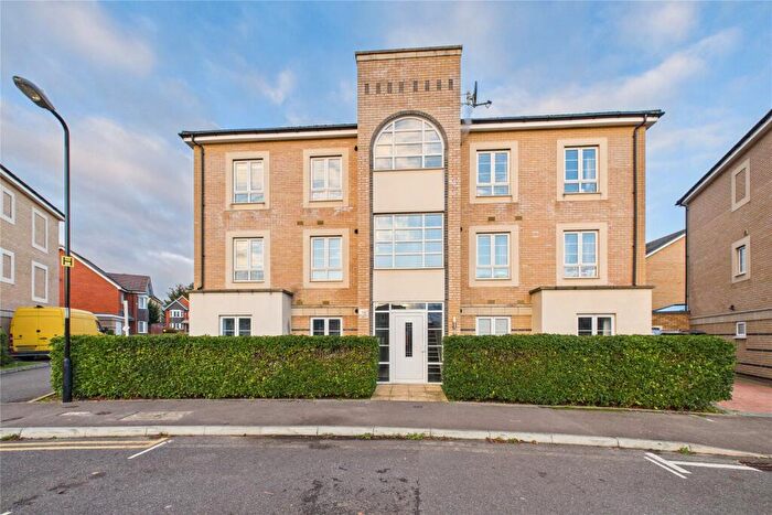 2 Bedroom Apartment To Rent In Kings Reach, Slough, Berkshire, SL3