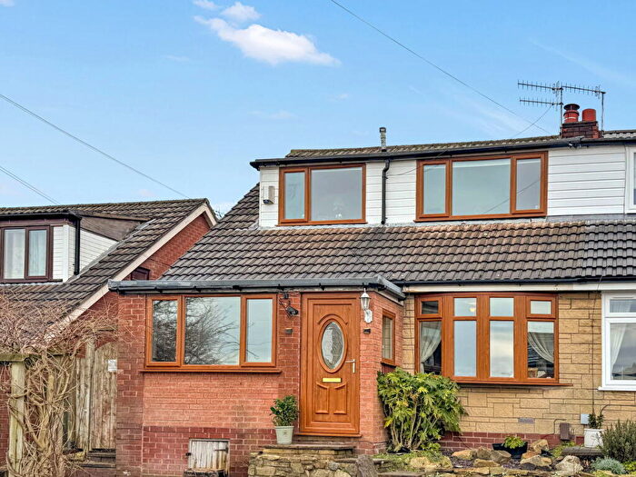 3 Bedroom Semi-Detached House For Sale In Ricroft Road, Compstall, Stockport, SK6