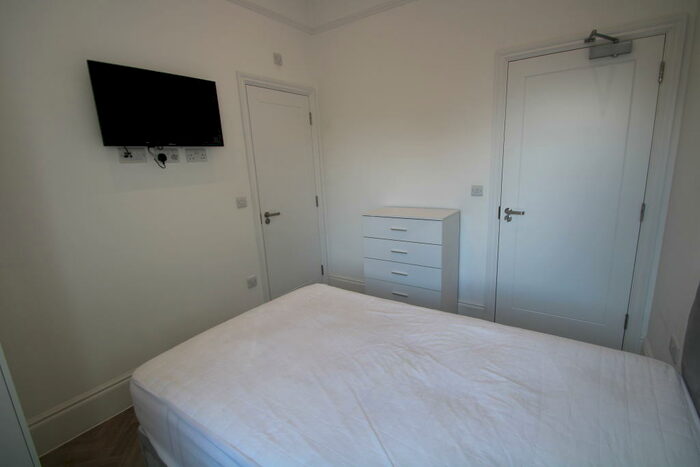 Studio To Rent In South Park Hill Road, South Croydon, CR2