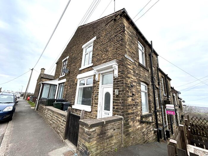 1 Bedroom Terraced House To Rent In Scarlet Heights, Queensbury, Bradford, West Yorkshire, BD13