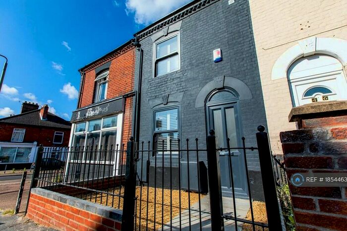 3 Bedroom Terraced House To Rent In Spencer Street, Norwich, NR3