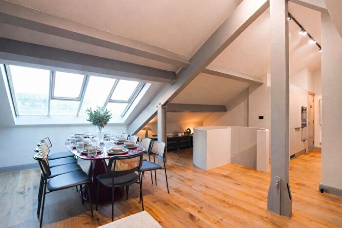 4 Bedroom Apartment For Sale In Princess Street, Manchester, M1