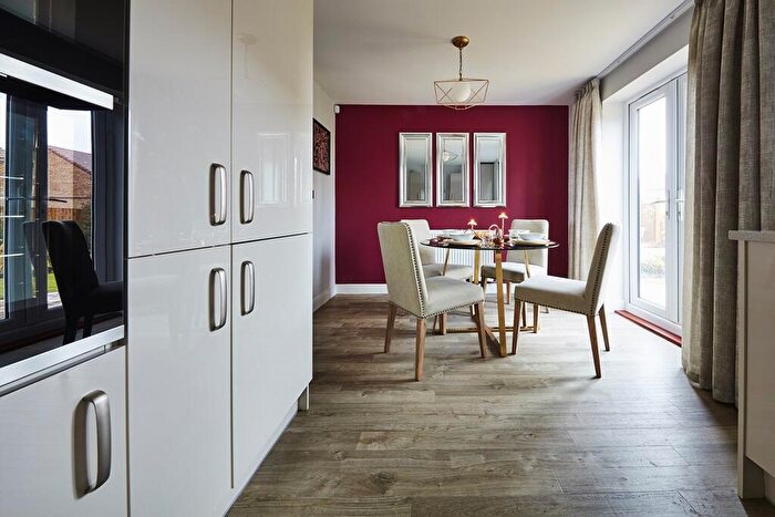 2 Bedroom Terraced House For Sale In Banbury Road, Warwick, Warwickshire, CV34