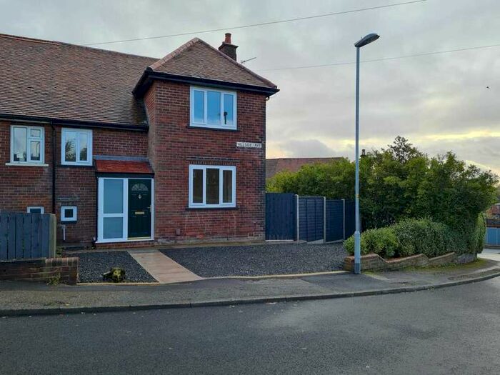 3 Bedroom Semi-Detached House To Rent In Hillside Avenue, Royton, OL2