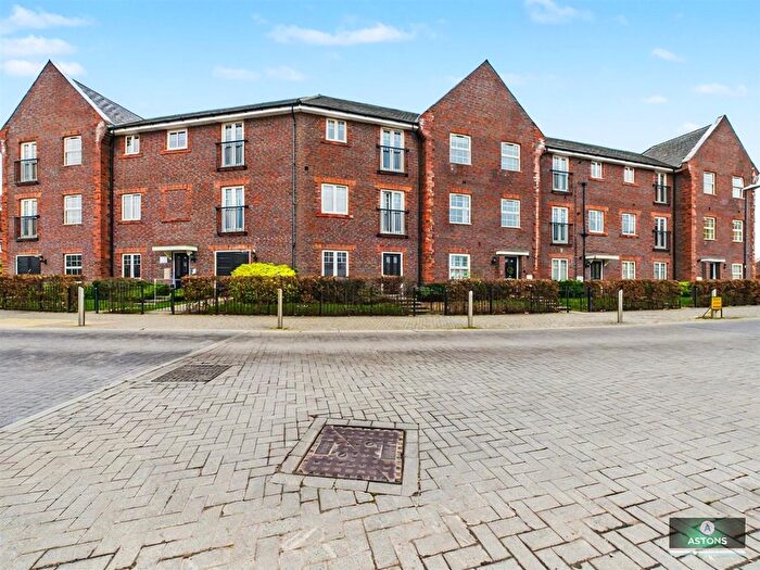 2 Bedroom Flat For Sale In Somerley Drive, Crawley, RH10