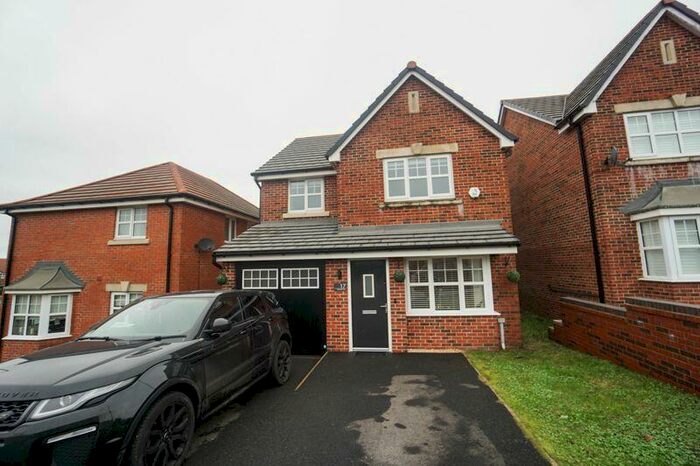 4 Bedroom Detached House To Rent In Balmoral Drive, Blackrod, BL6