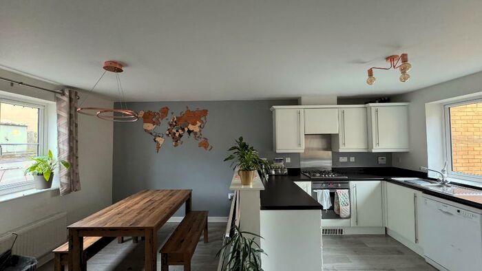 3 Bedroom Terraced House To Rent In Junction Way, Mangotsfield, Bristol, BS16