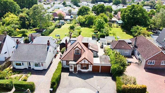 4 Bedroom Detached House For Sale In Holland Road, Little Clacton, CO16