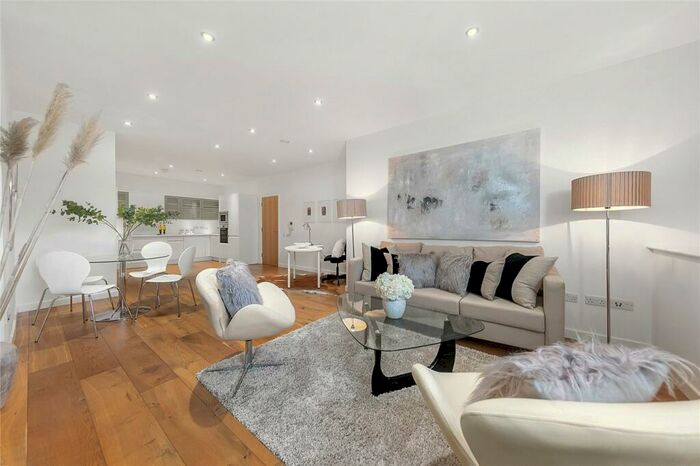 2 Bedroom Apartment To Rent In Kennington Road, London, SE11