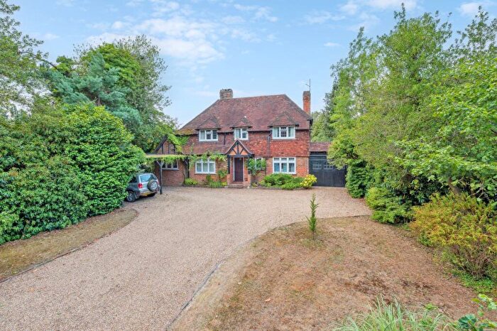 4 Bedroom Detached House For Sale In Wood Lane, Iver Heath, SL0