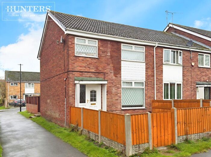 3 Bedroom Town House For Sale In Sunny Bank, High Green, Sheffield, S35