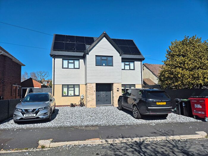 6 Bedroom Property To Rent In Treves Road, Dorchester, DT1