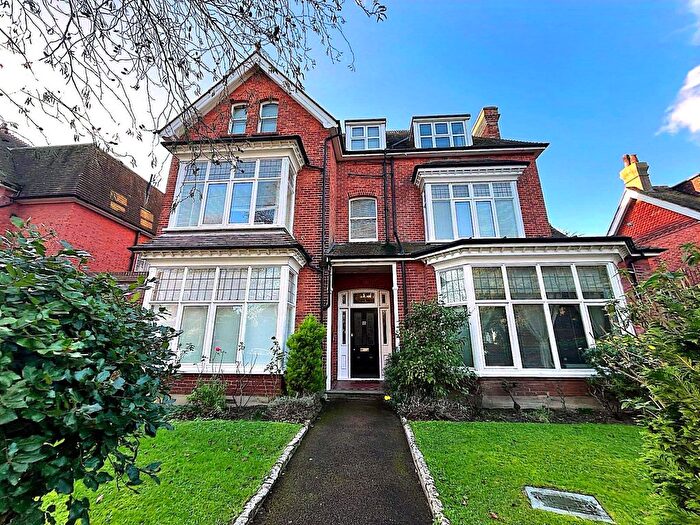 1 Bedroom Flat For Sale In Grassington Road, Meads, Eastbourne, BN20