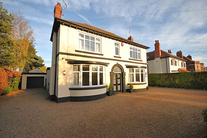 4 Bedroom Detached House For Sale In Bawtry Road, Bessacarr, Doncaster, DN4