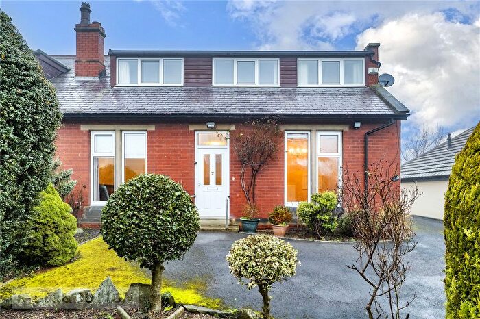 4 Bedroom Semi Detached House For Sale In Woodside Road, Beaumont Park, Huddersfield, West Yorkshire, HD4