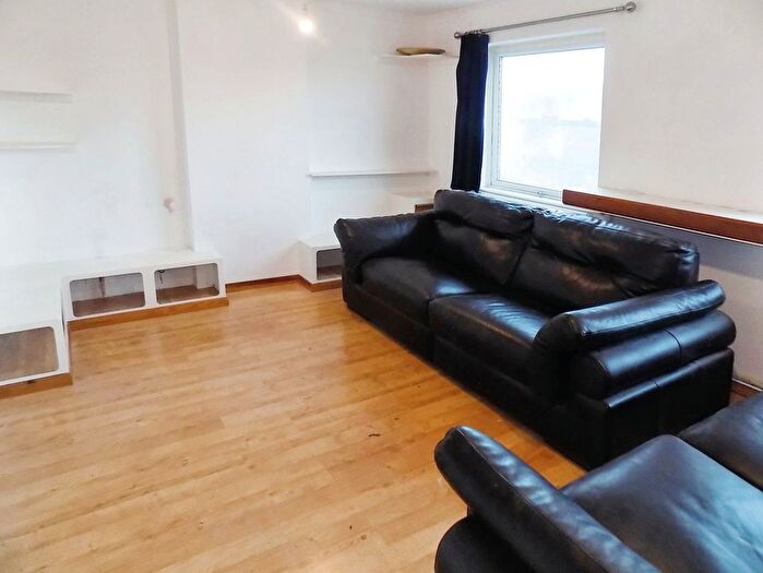 2 Bedroom Flat For Sale In Elm Crescent, Bridgend, CF31
