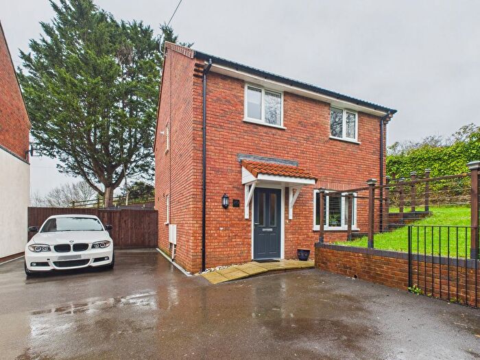 3 Bedroom Detached House For Sale In Taunton Road, Bridgwater, TA6