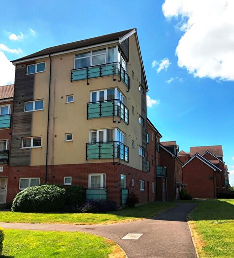 2 Bedroom Flat To Rent In Leyland Road, Dunstable, LU6