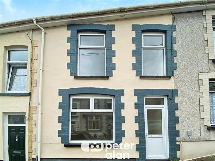 3 Bedroom Property To Rent In Albany Street, Mountain Ash, CF45