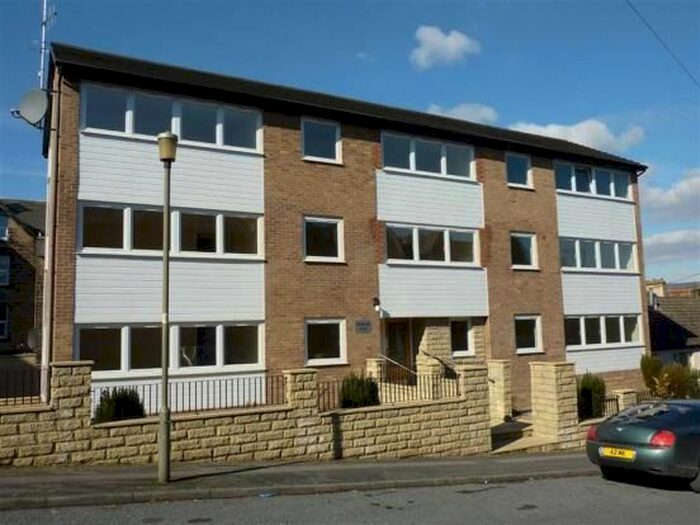 1 Bedroom Flat To Rent In Richmond Court, Ilkley, LS29