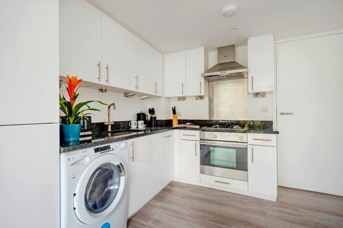 1 Bedroom Flat To Rent In Kentish Town Road, London, NW1