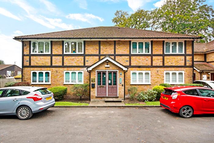1 Bedroom Apartment For Sale In Aragon Court, Bracknell, RG12