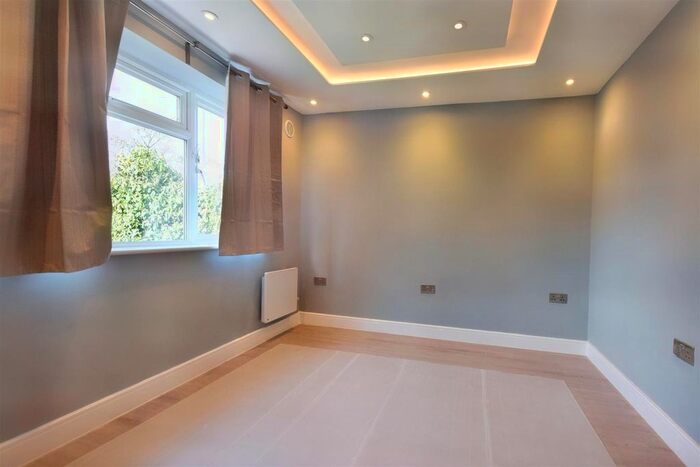 1 Bedroom Flat To Rent In Llanover Road, Wembley, HA9