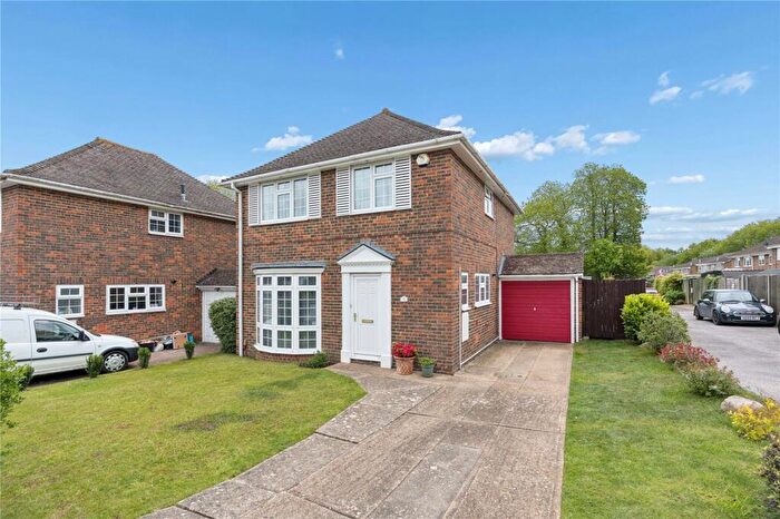 4 Bedroom Detached House For Sale In Pinewood Drive, Chatham, Kent, ME5