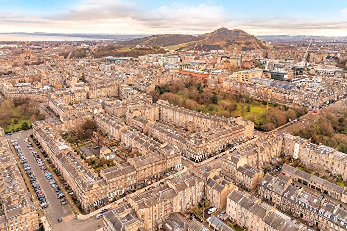 2 Bedroom Flat For Sale In Dundas Street, New Town, Edinburgh, EH3