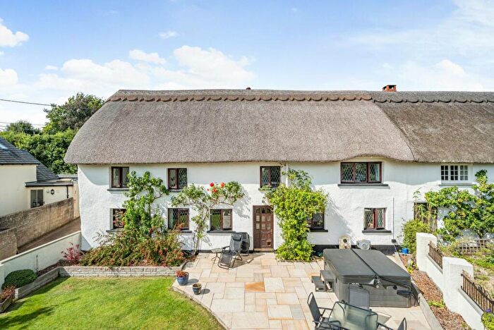 4 Bedroom Cottage For Sale In Chittlehampton, Umberleigh, EX37