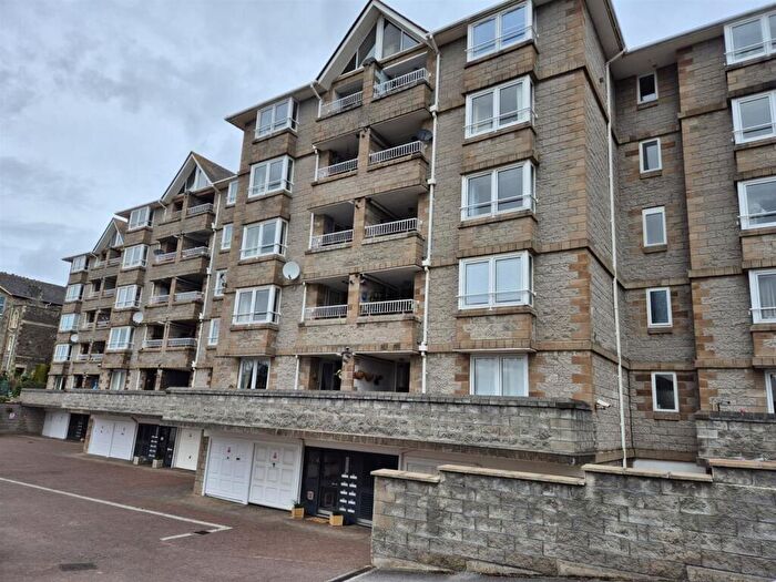 2 Bedroom Flat For Sale In Highbury Road, Weston-Super-Mare, BS23