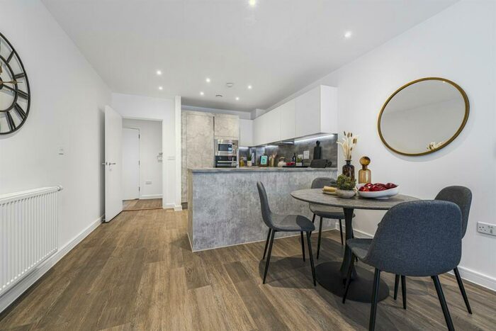 2 Bedroom Apartment To Rent In Bed, Th Floor Mercury At Crimson Court, Elements, EN3