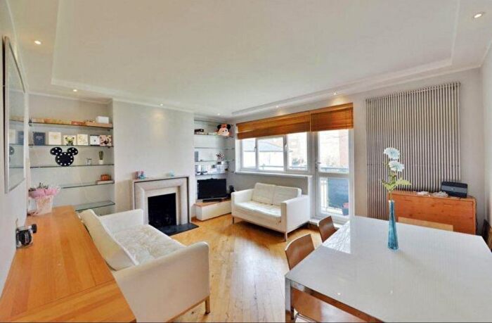 3 Bedroom Flat To Rent In Landridge Road, London, SW6