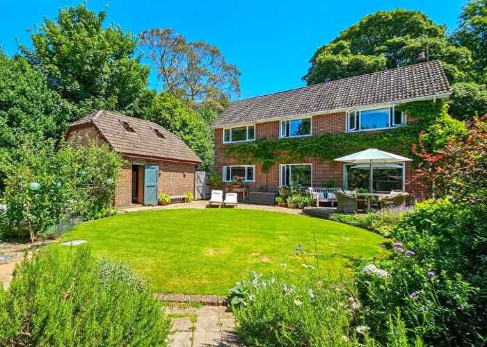 3 Bedroom Detached House For Sale In Plantation Road, Liss, Hampshire, GU33