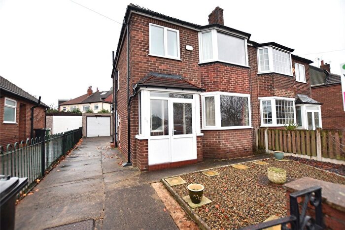 3 Bedroom Semi Detached House For Sale In York Road, Leeds, West Yorkshire, LS14