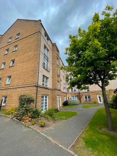 1 Bedroom Flat To Rent In Broughton Road, Edinburgh, EH7