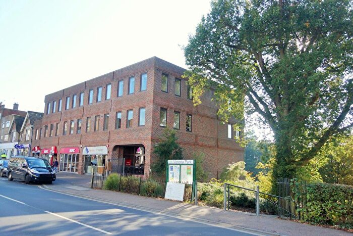 2 Bedroom Flat To Rent In South Road, Haywards Heath, RH16