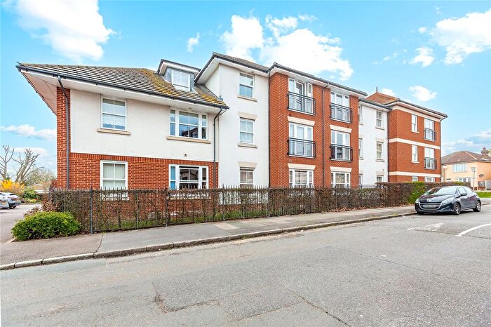1 Bedroom Flat For Sale In Pell Court, - Hornchurch Road, Hornchurch, RM12