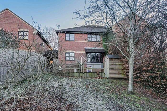 2 Bedroom Terraced House For Sale In Lawsone Rise, High Wycombe, HP13