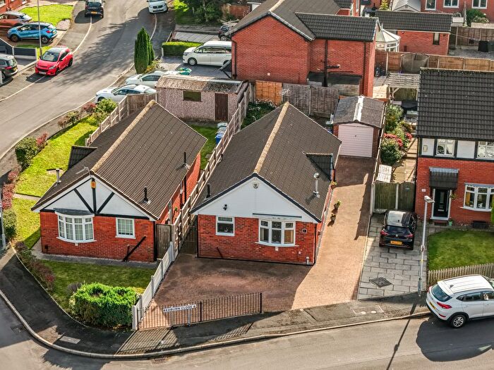 2 Bedroom Detached Bungalow For Sale In Redburn Close, Wigan, WN3