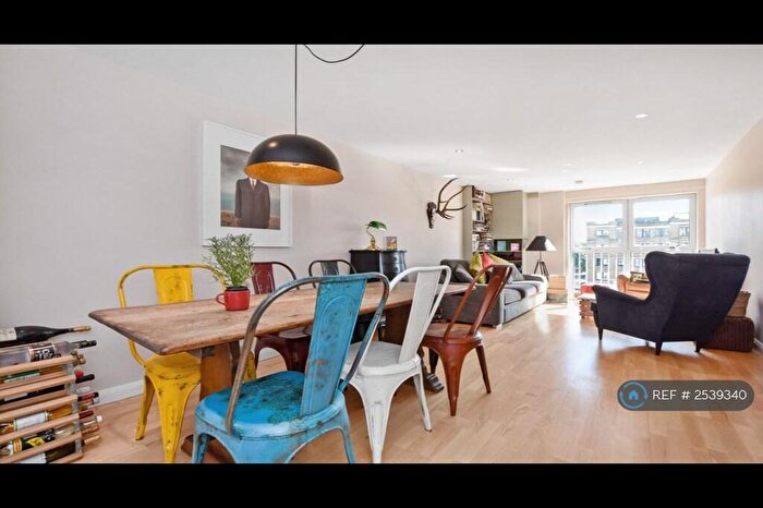 3 Bedroom Flat To Rent In Wellesley Terrace, London, N1