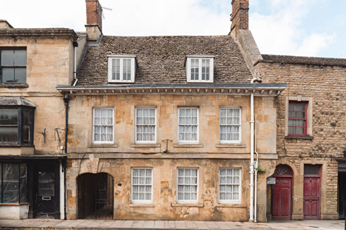 6 Bedroom Terraced House For Sale In West Street, Chipping Norton, Oxfordshire, OX7