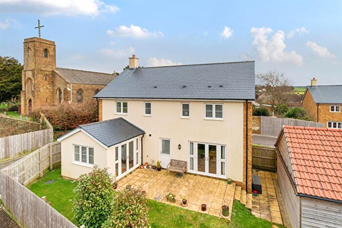 4 Bedroom Detached House For Sale In Orchard Way, Mosterton, Beaminster, DT8