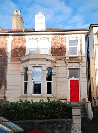 9 Bedroom Maisonette To Rent In Upper Maisonette, Cotham Gardens, BS6