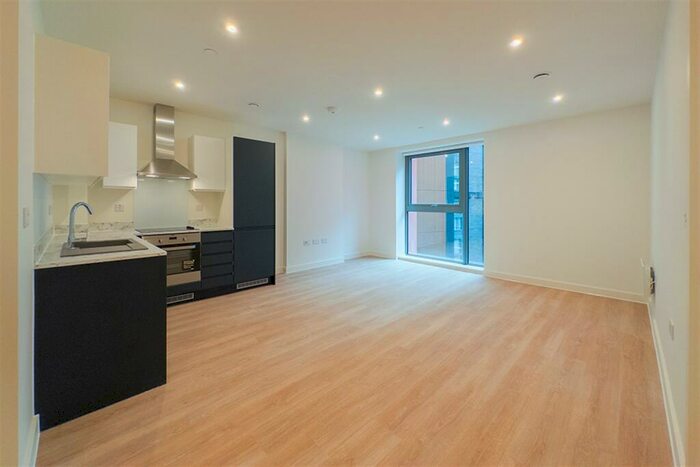 2 Bedroom Apartment To Rent In Laurence Place, M3