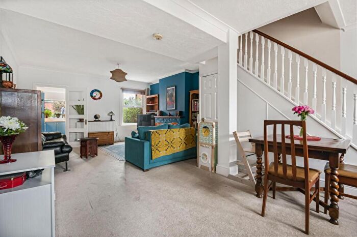 3 Bedroom Terraced House For Sale In Star Road, Caversham, Reading, Berkshire, RG4